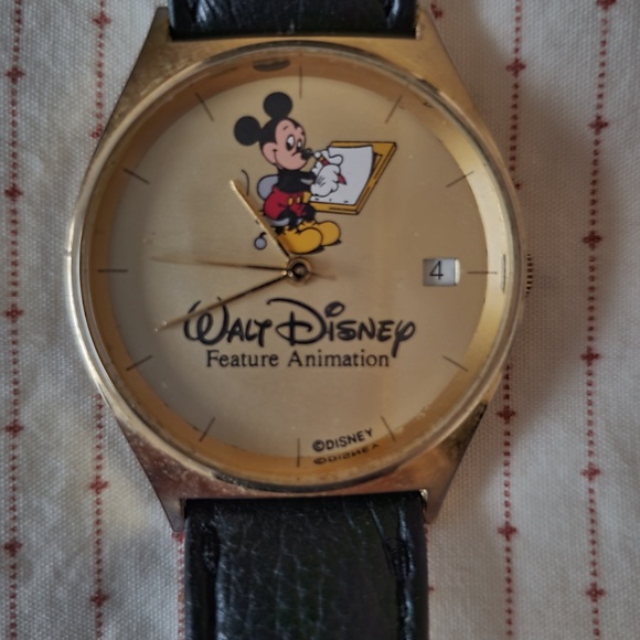 Vintage-Walt Disney Feature Animation Logo Watch- Exclusively Crew Only - Picture 1 of 7